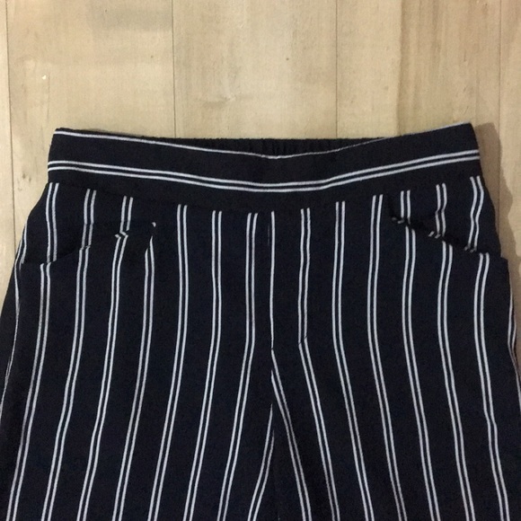 Wide Leg Striped Mid Calf Pants - Picture 2 of 5